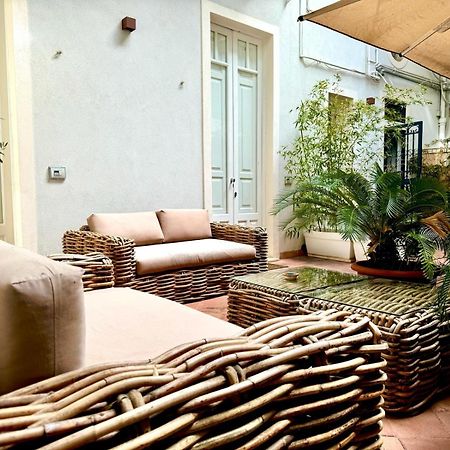 קטאניה Cortile Nobile Luxury Suites מראה חיצוני תמונה