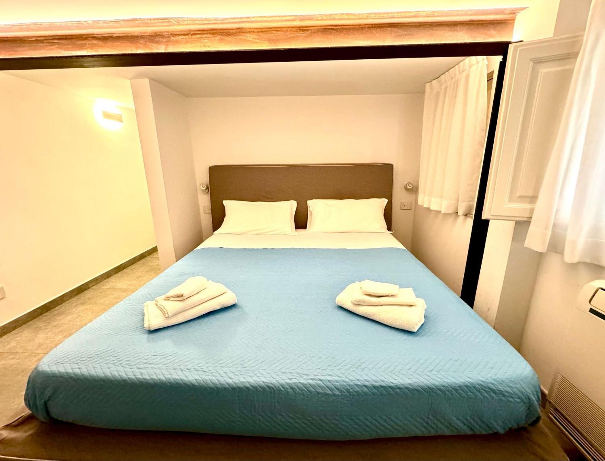 קטאניה Cortile Nobile Luxury Suites מראה חיצוני תמונה