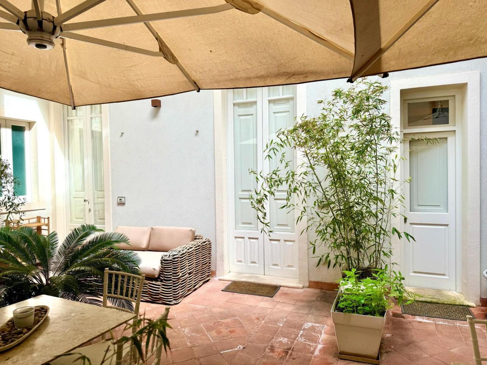 קטאניה Cortile Nobile Luxury Suites מראה חיצוני תמונה